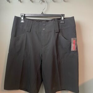 NWT Dakine Men’s 30 Shorts, Button Snap, Quick Dry, NO BACK POCKETS